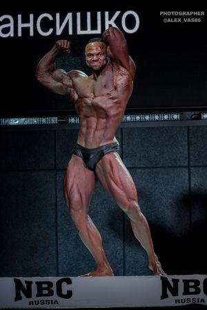 CLASSIC PHYSIQUE